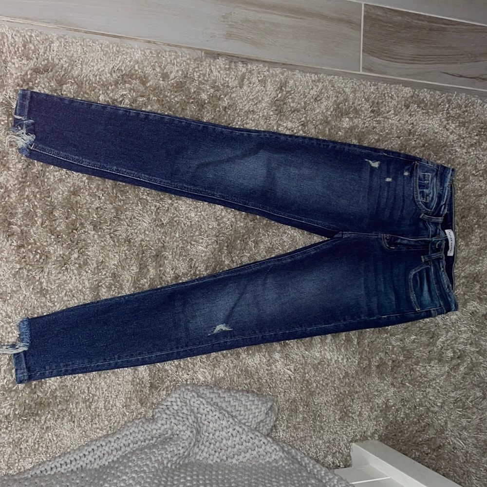 Perfect condition size 25 jeans!!